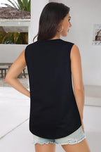 Women’s Sleeveless Scoop Neck Tank Top With Curved Hem